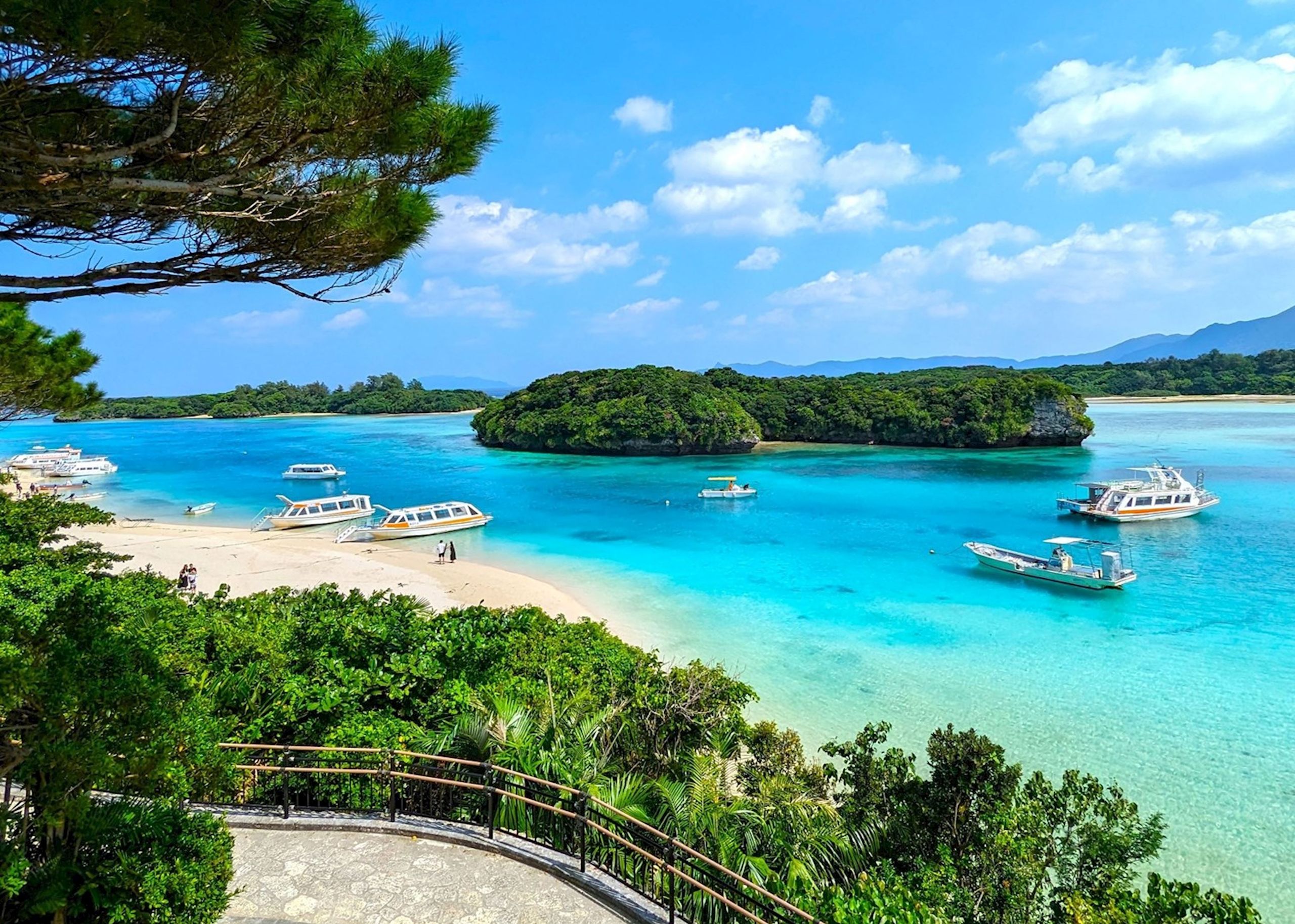 Kabira Bay emerald waters, Ishigaki, Okinawa